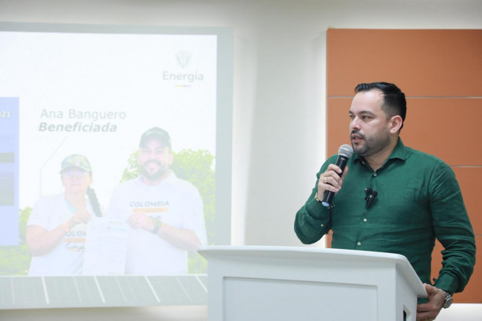 Gobierno destinará $4,2 billones para que población del Caribe genere energía con techos solares Gobierno destinará $4,2 billones para que población del Caribe genere energía con techos solares