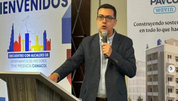 El pereirano Julián Buitrago será el nuevo director del DNP: asumirá reto de la reconstrucción tras terremoto El pereirano Julián Buitrago será el nuevo director del DNP: asumirá reto de la reconstrucción tras terremoto